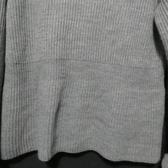 CROFT & BARROW | large | Grey Ribbed Button-Up Cardigan - Picture 13 of 16